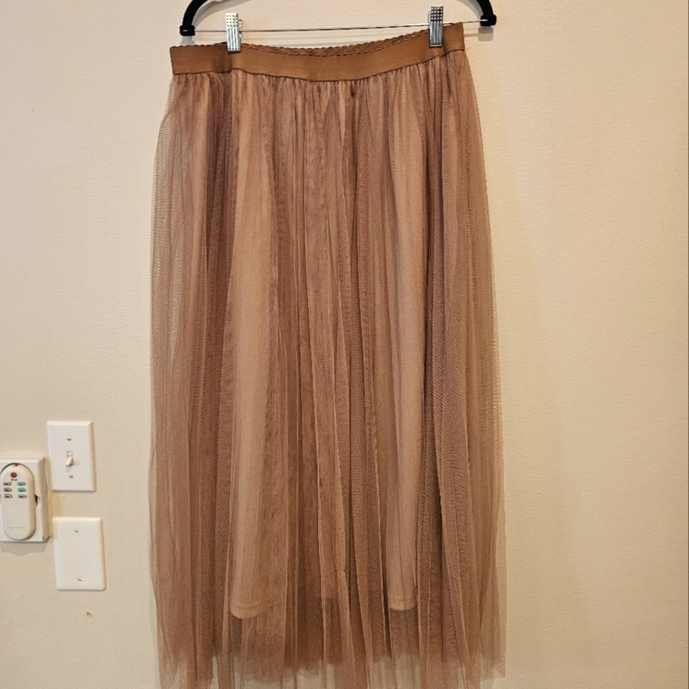 Women's Mesh Gathered Skirt